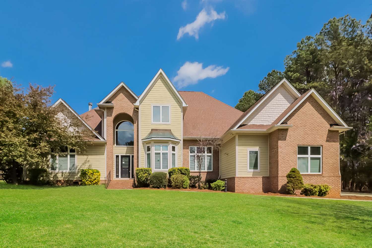 Front of 137 Wildwood Cove Dr, Mooresville, NC