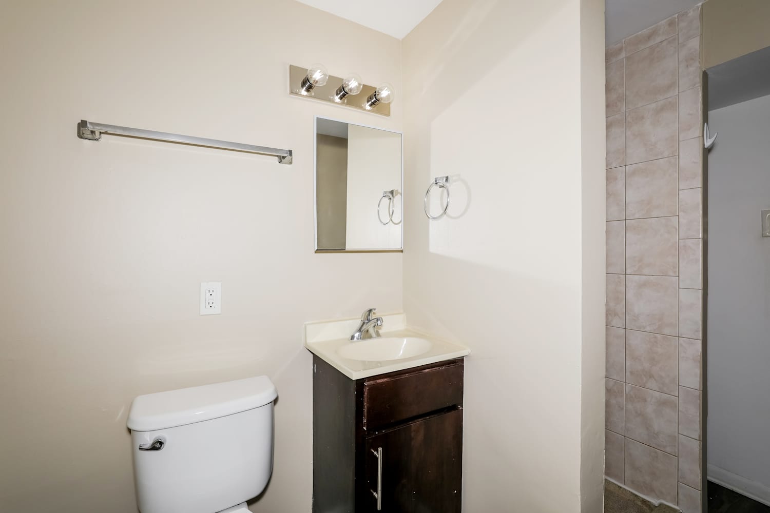 1381 Alberta Ct, Glendale Heights photo 16