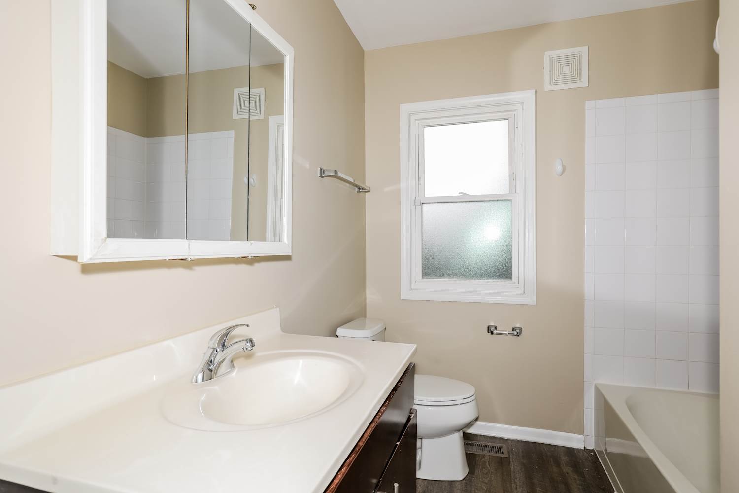 1381 Alberta Ct, Glendale Heights photo 15