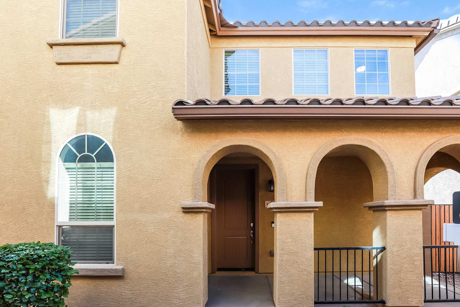 Front of 1382 S Ponderosa Dr, Gilbert, AZ