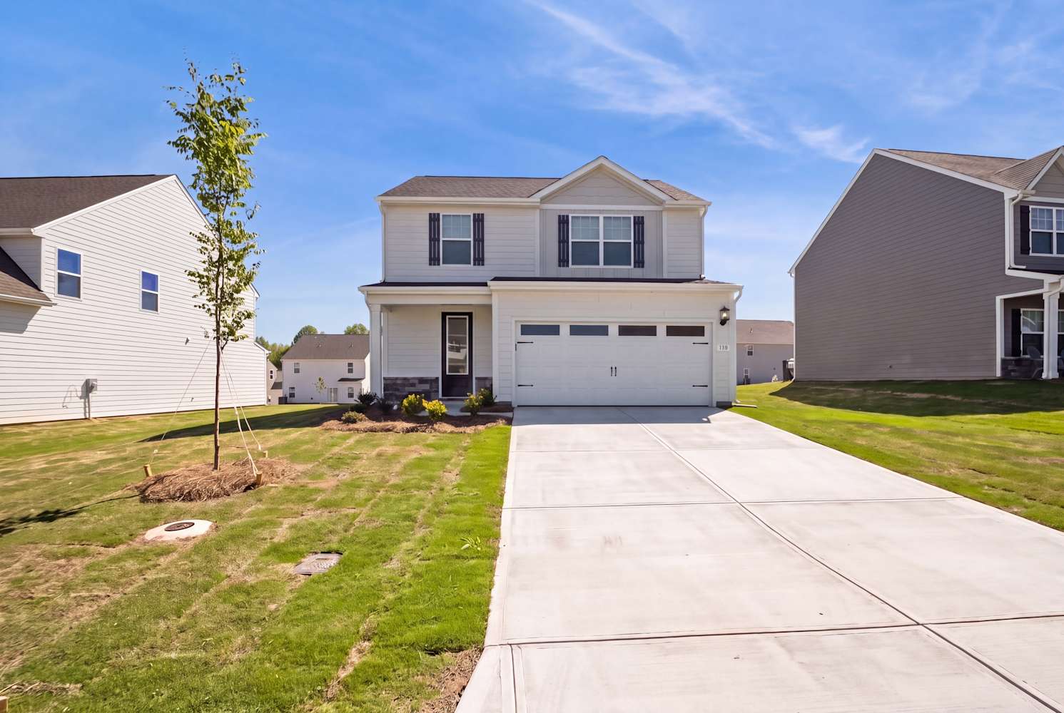 Front of 139 Wembury Ln, Troutman, NC