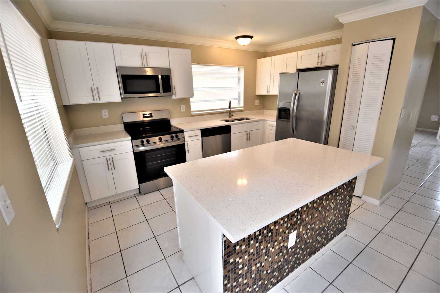 13995 Langley Pl, Davie photo 7