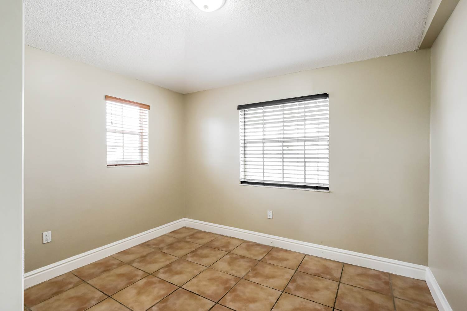14002 SW 161st Ter, Miami photo 11