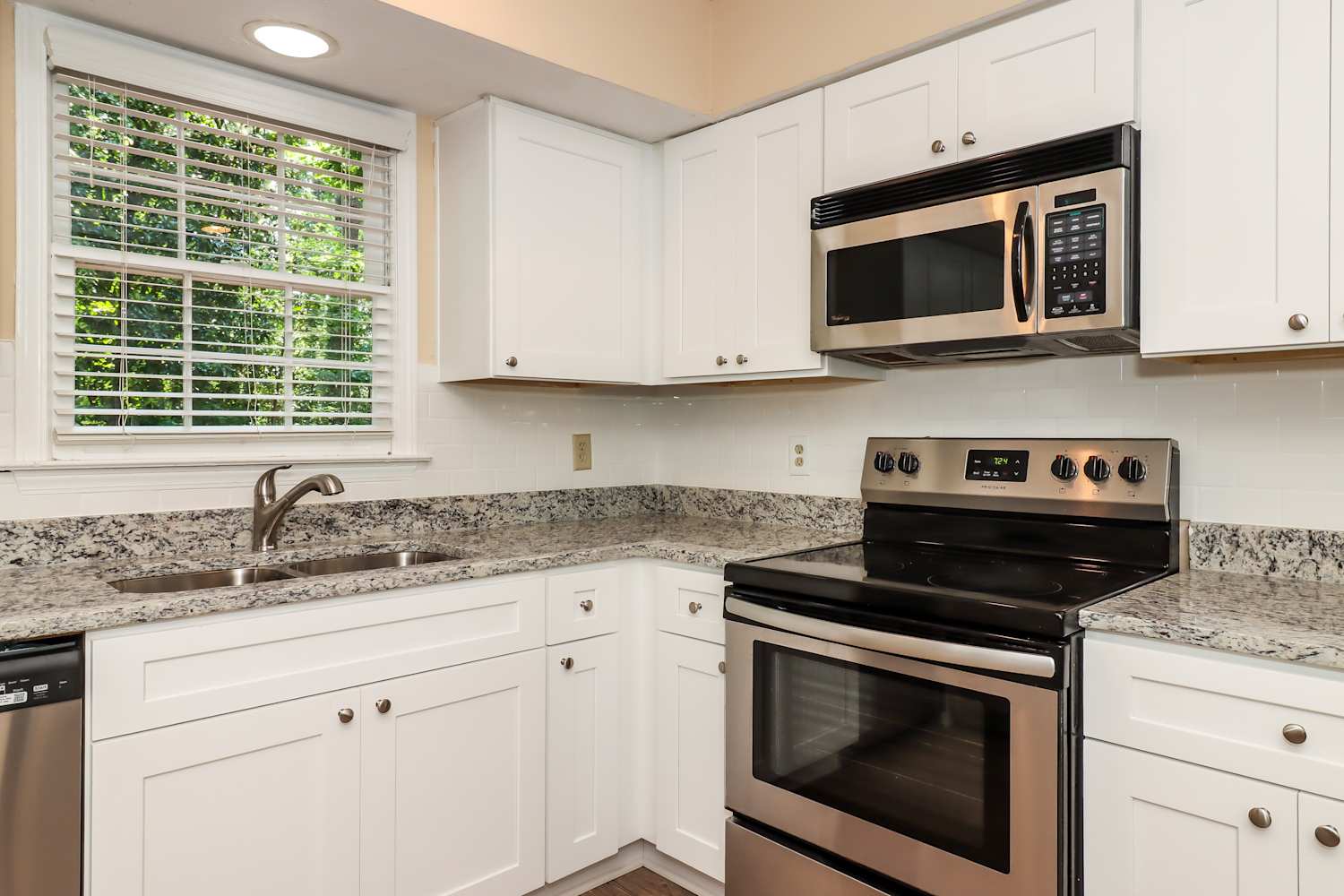 1402 Long Shadow Ct, Woodstock photo 7