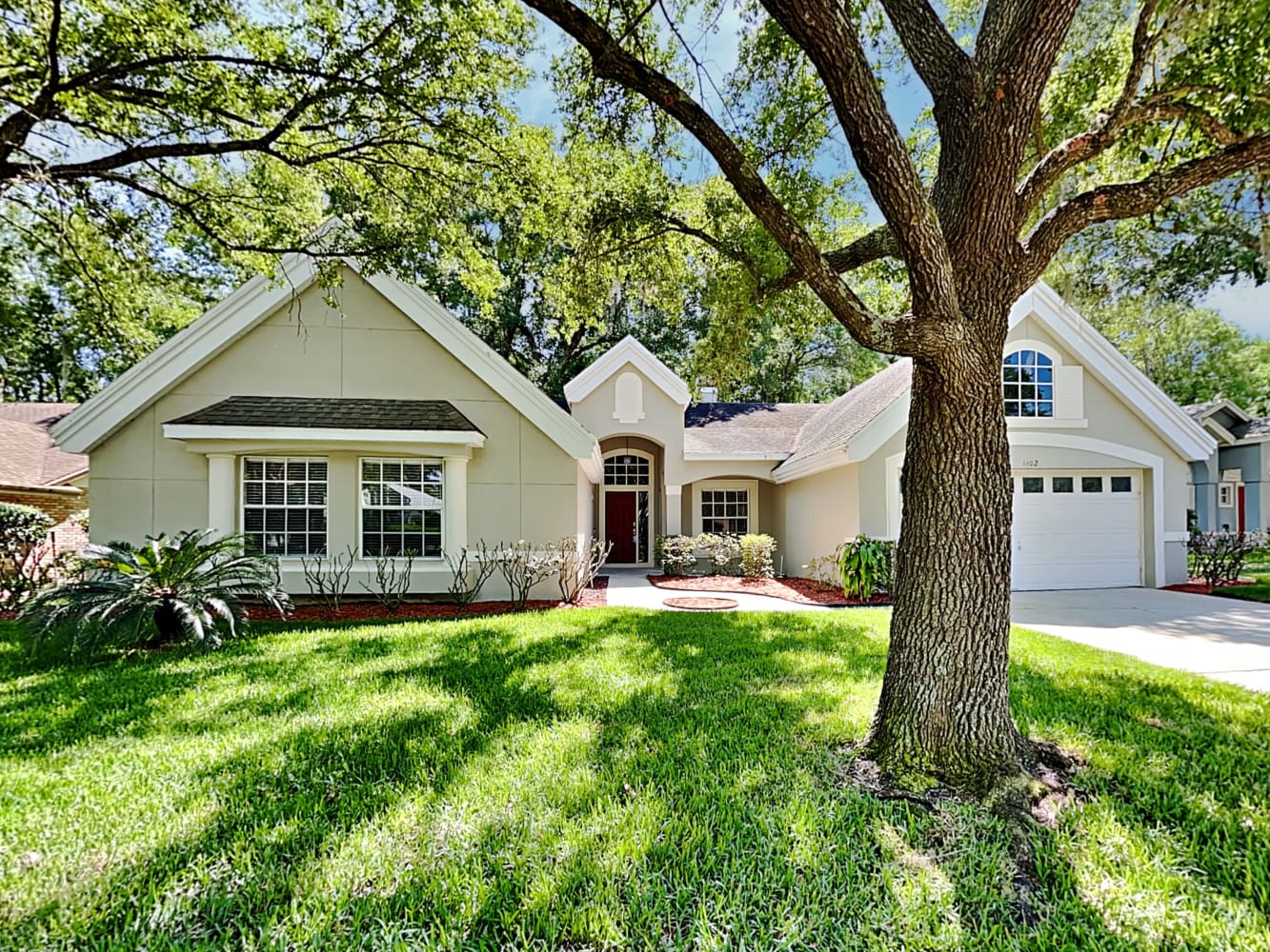 1402 Whispering Woods Way, Deland photo 1