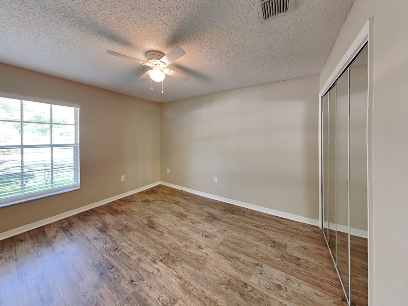 1402 Whispering Woods Way, Deland photo 13