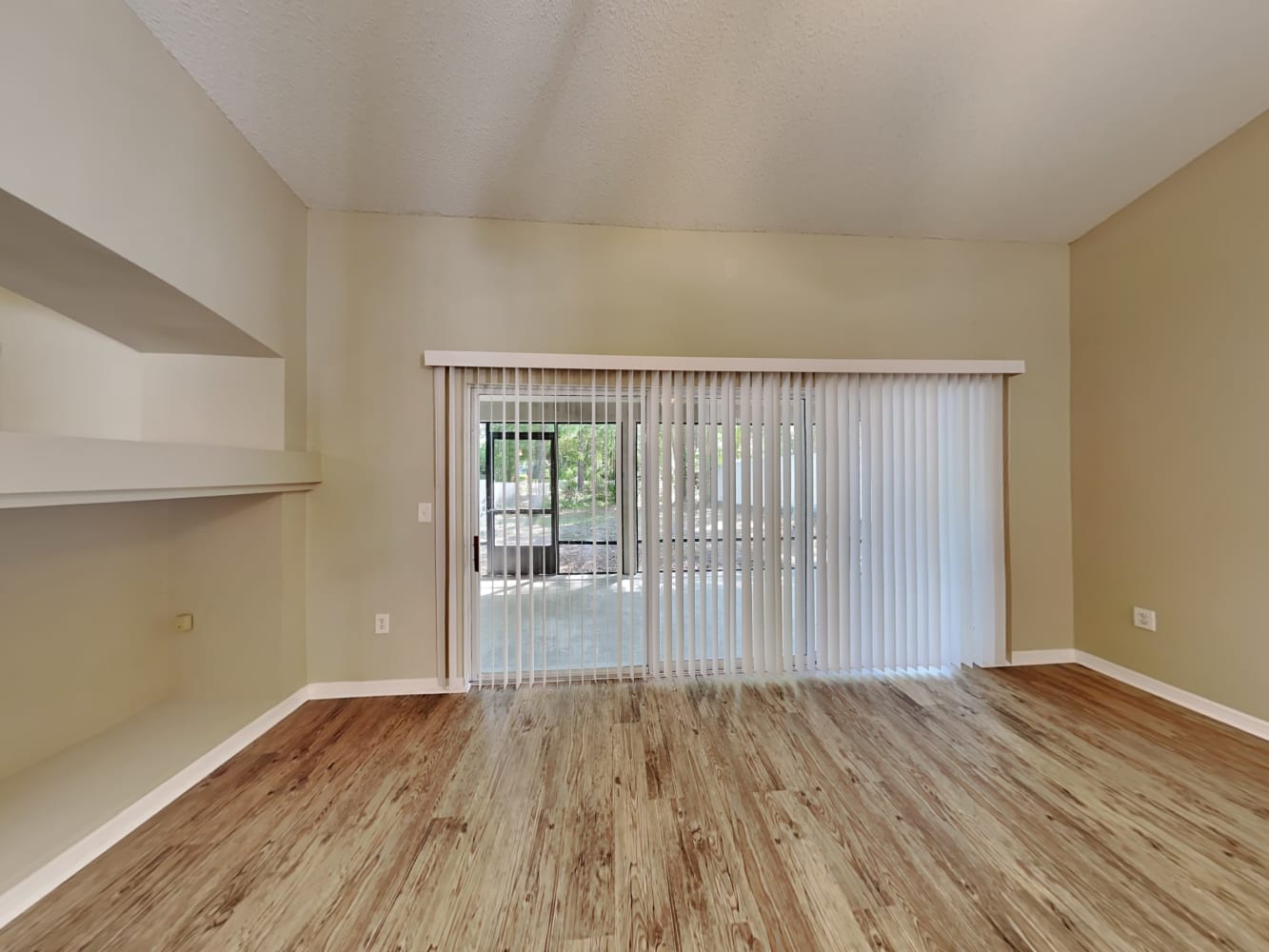 1402 Whispering Woods Way, Deland photo 6