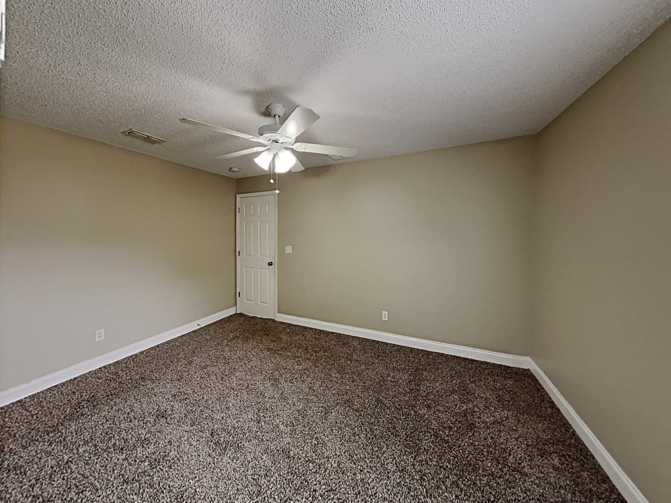 1404 Windy Bluff Dr, Minneola photo 12
