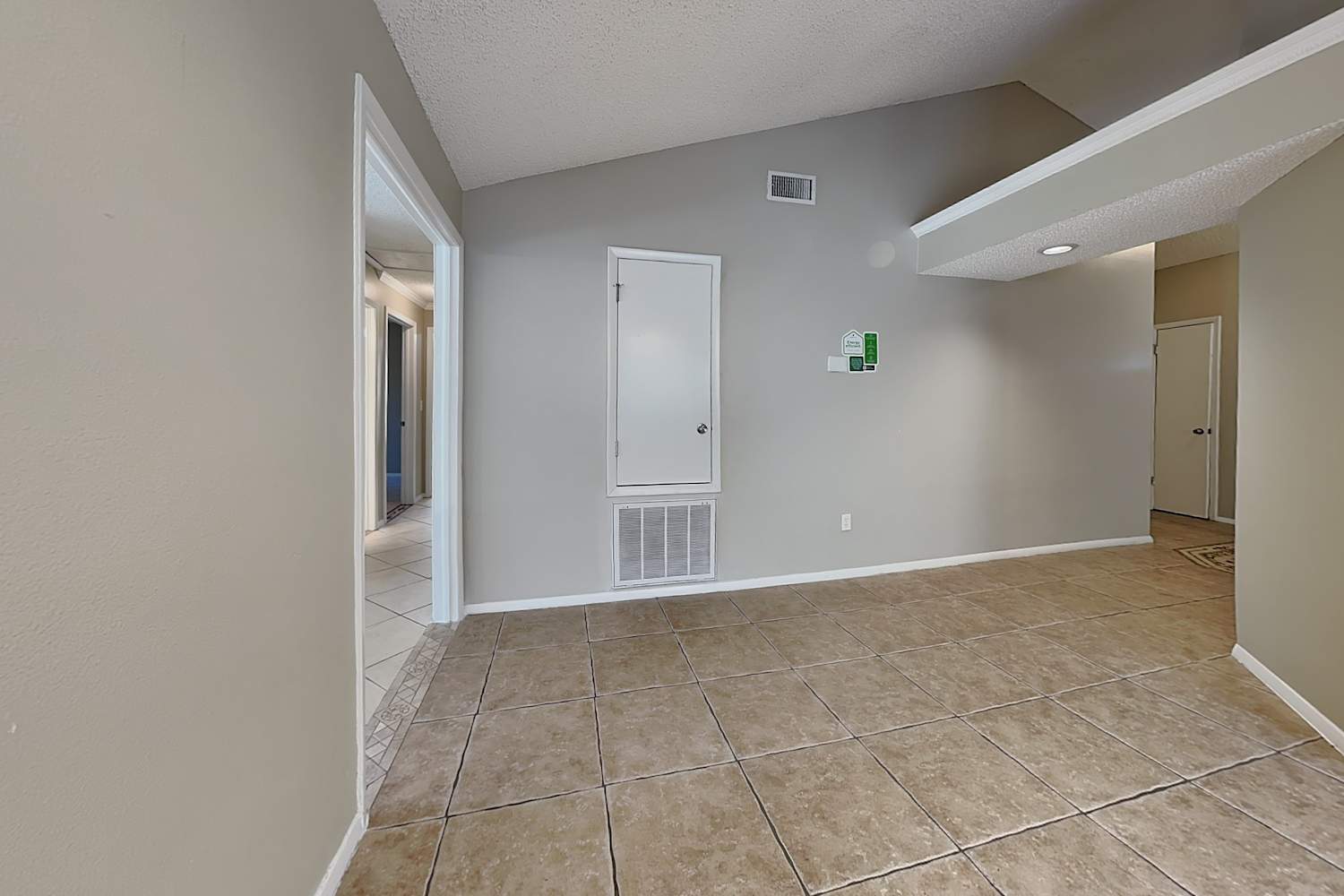 1410 High Knoll Dr, Brandon photo 9