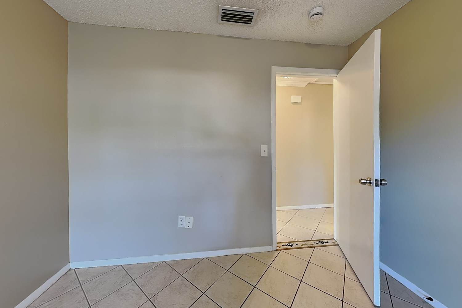 1410 High Knoll Dr, Brandon photo 17
