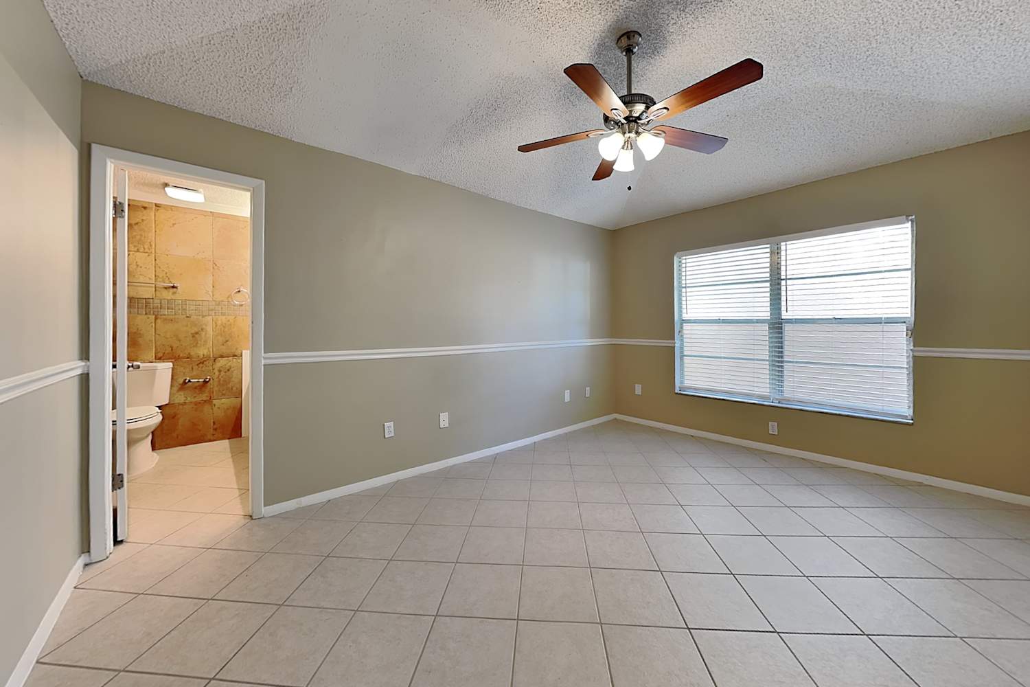 1410 High Knoll Dr, Brandon photo 12