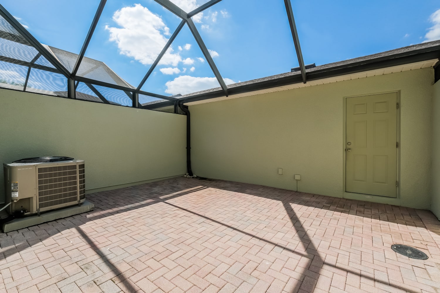 14138 Stilton St, Tampa photo 16