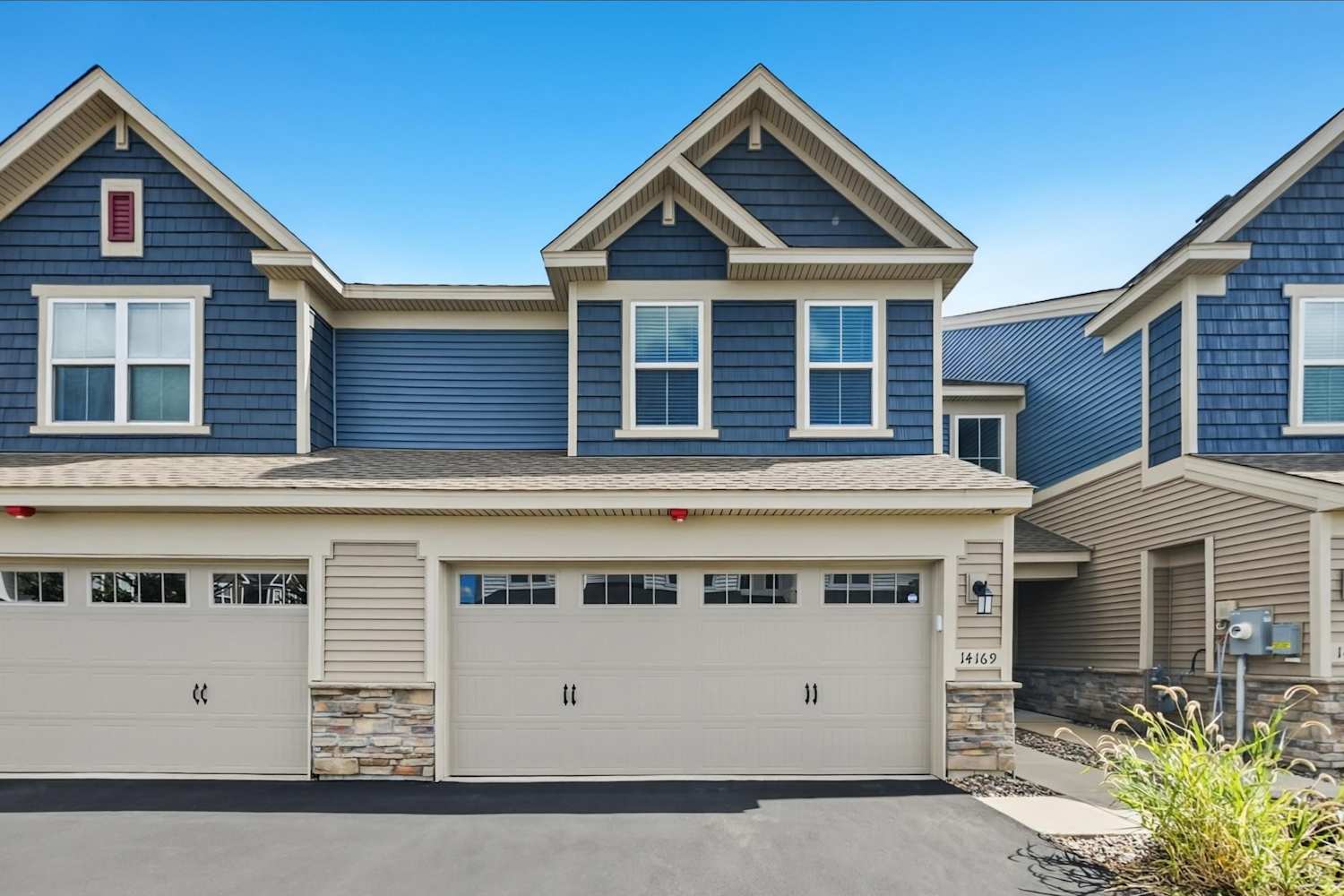 Front of 14169 Aberdeen Wy, Rosemount, MN
