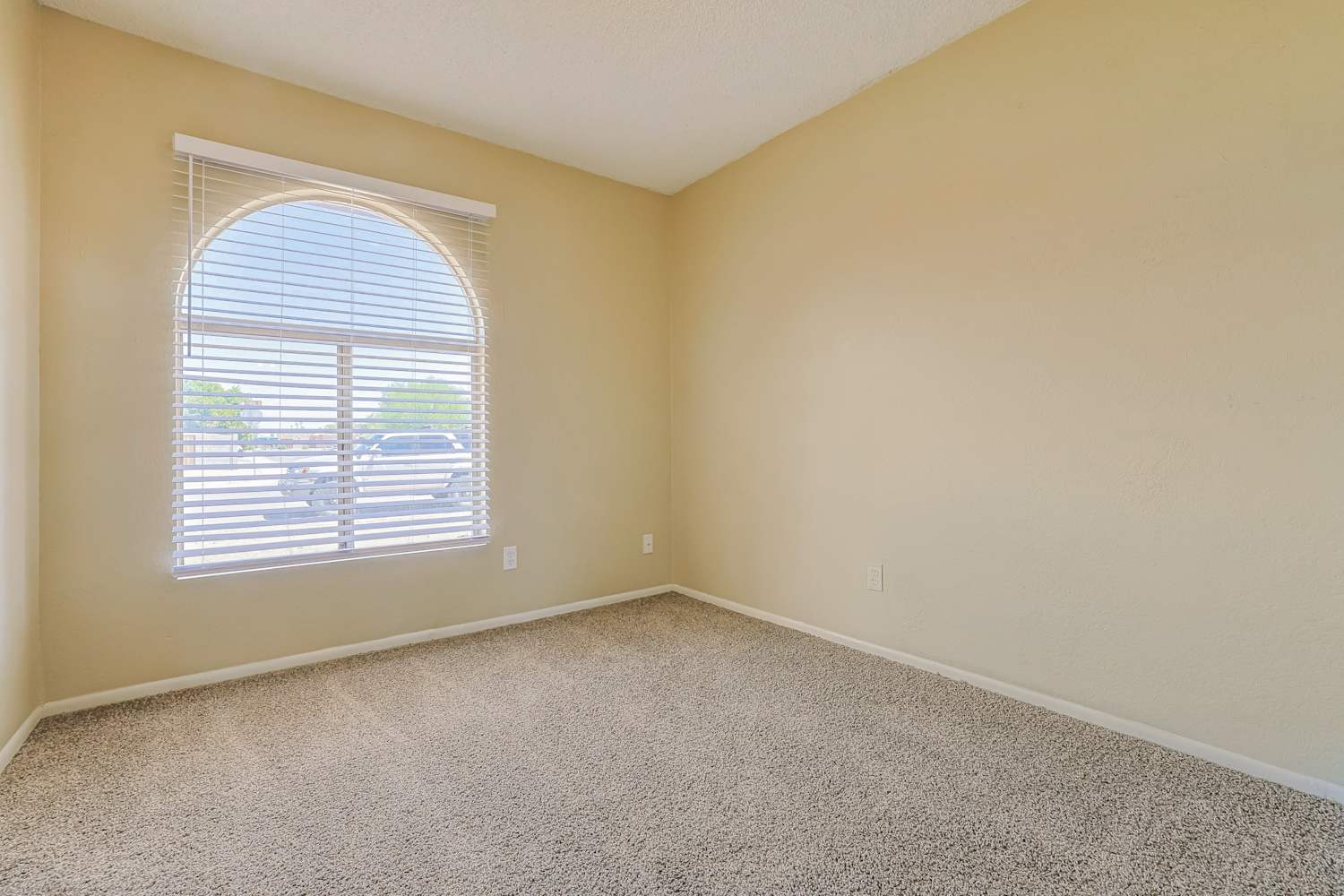 1417 W Curry St, Chandler photo 13