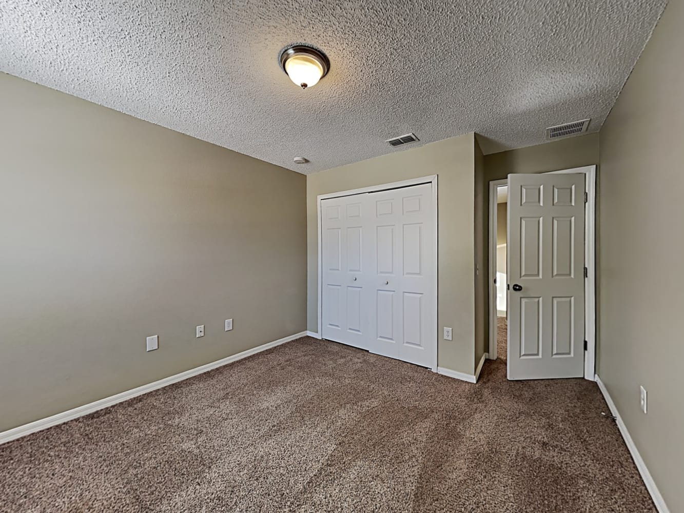 142 Southampton Dr, Kissimmee photo 13