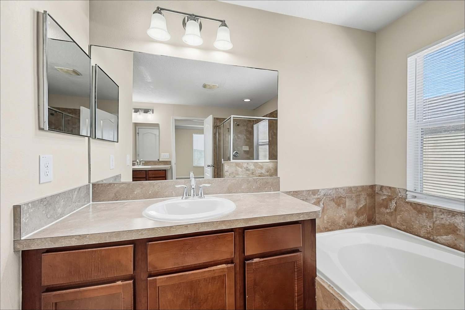 1423 Tahoe Springs Ct, Ruskin photo 15