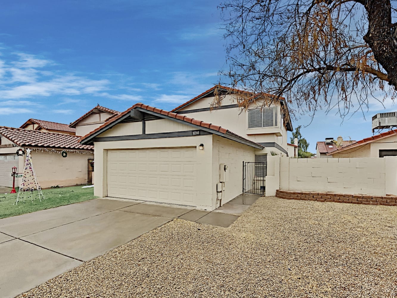 14244 N 49th Dr, Glendale photo 1