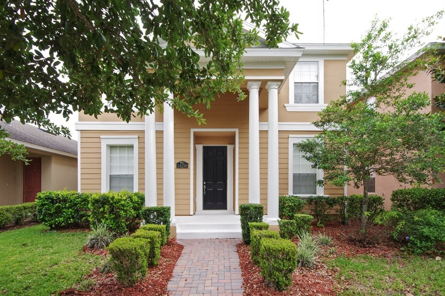 Front of 14250 Prunningwood Pl, Winter Garden, FL