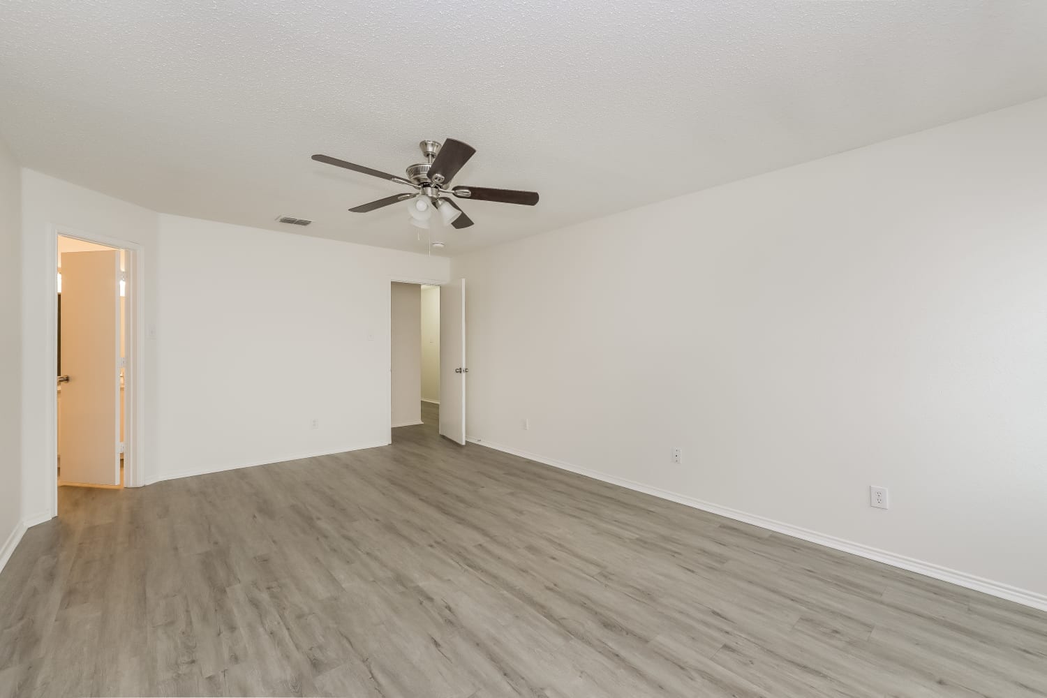 1428 Anna Lea Ln, Burleson photo 9
