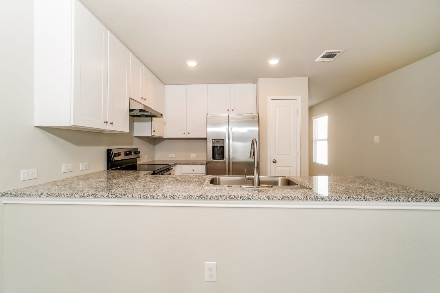 143 Pasadena Pl, New Braunfels photo 8