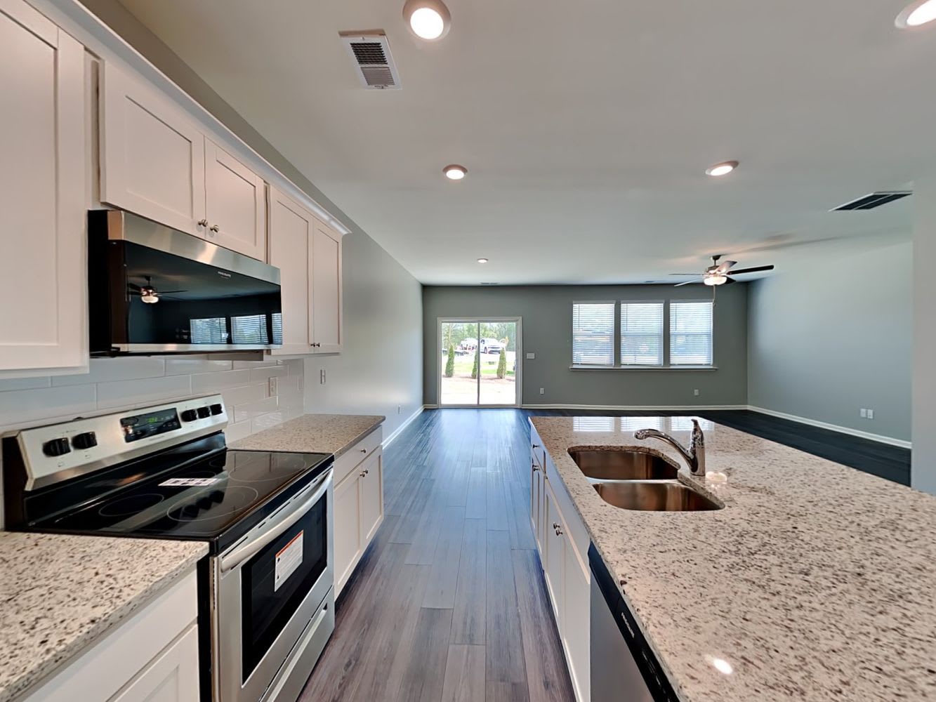 143 Webster Cir, Holly Springs photo 6