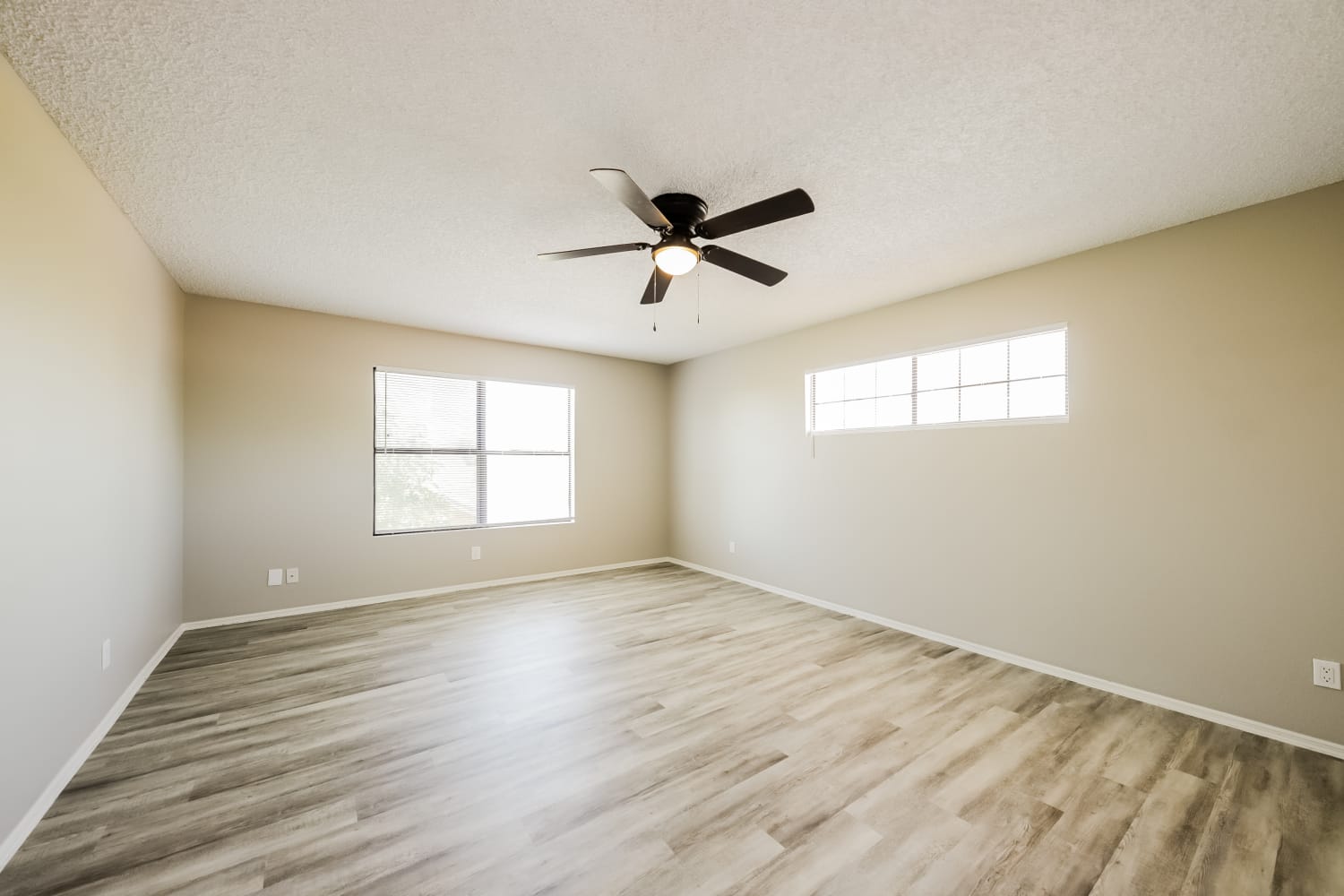 1433 E Utopia Road, Phoenix photo 10