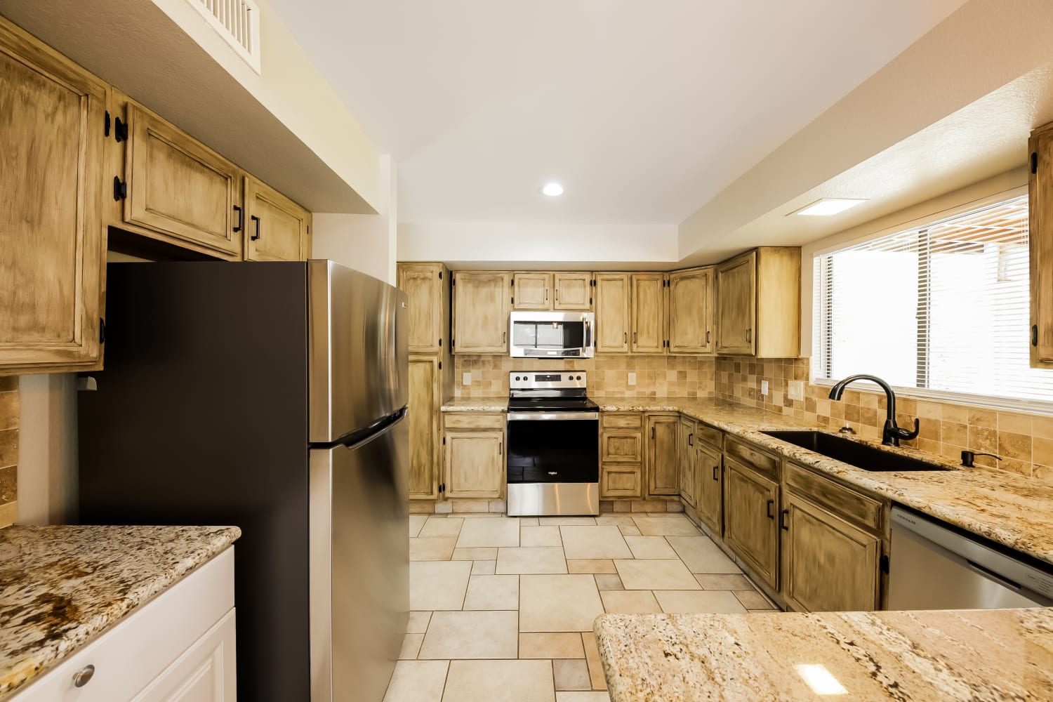 1433 E Utopia Road, Phoenix photo 6