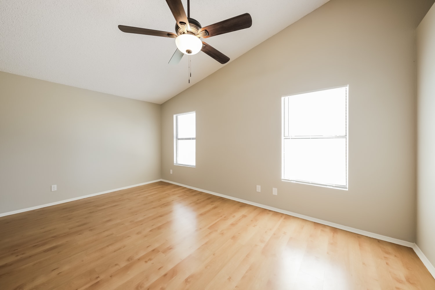 1433 E Utopia Road, Phoenix photo 9