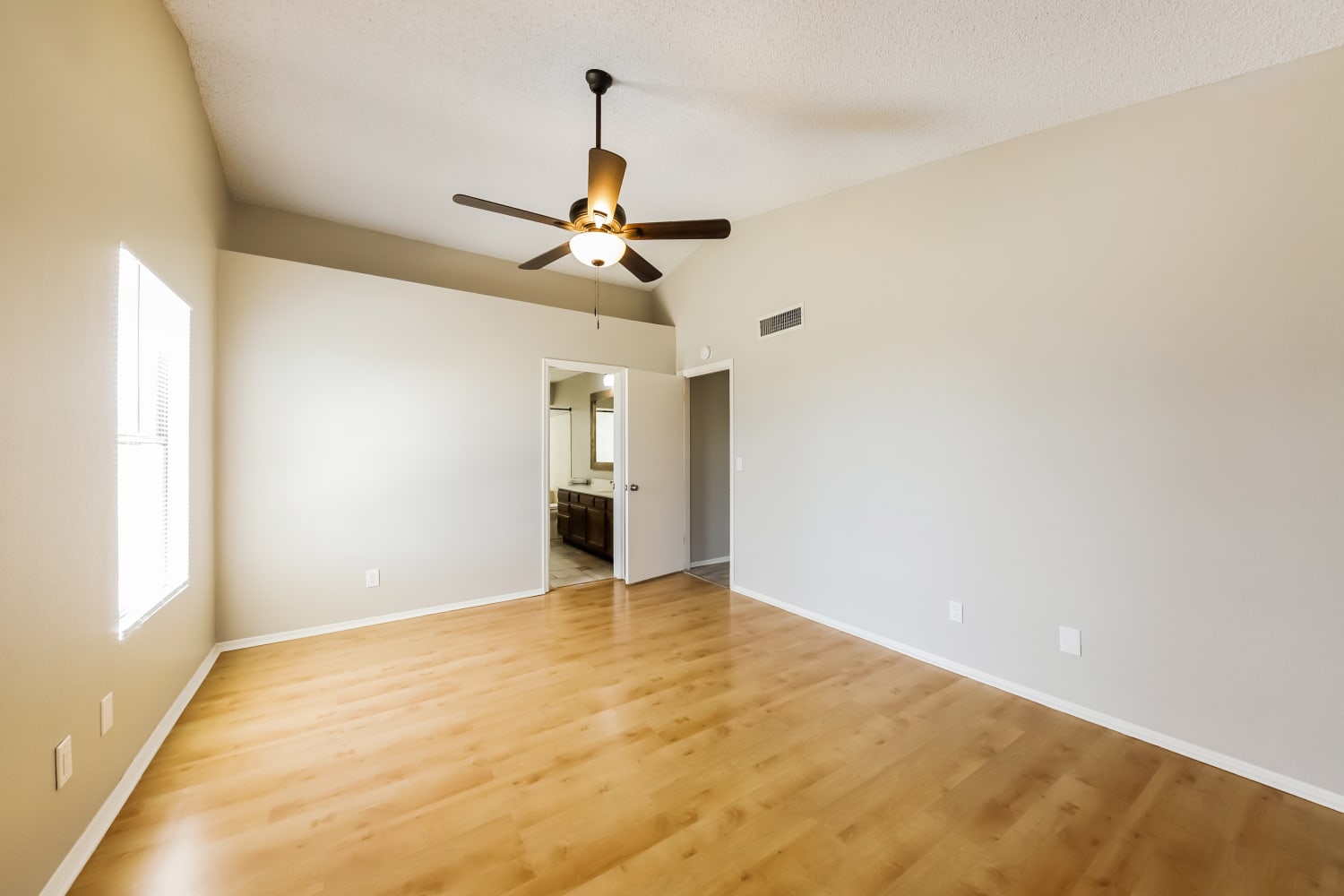 1433 E Utopia Road, Phoenix photo 8