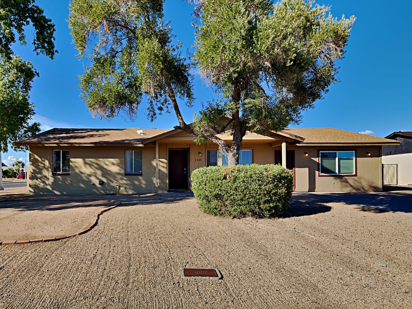 Front of 1444 W Morrow Dr, Phoenix, AZ