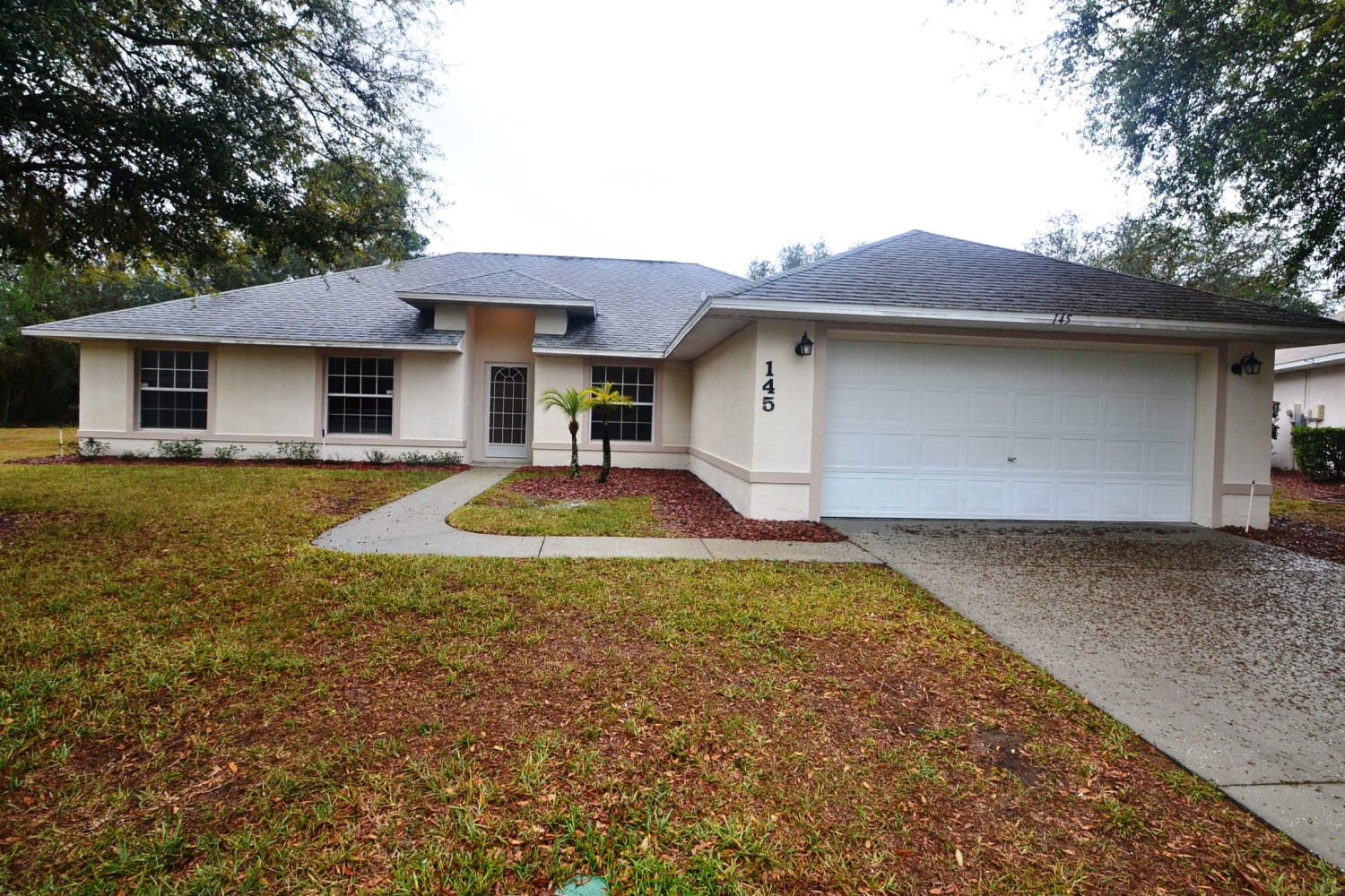 Front of 145 Secluded Oak Ct, Davenport, FL