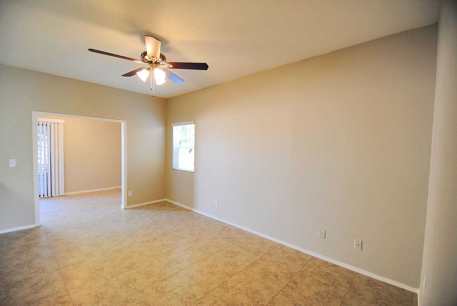 1450 N Birch St, Gilbert photo 4