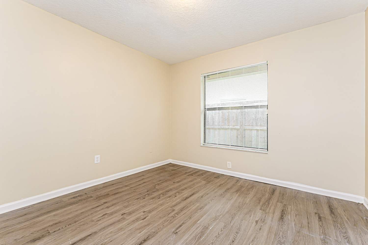 14543 Horseshoe Trce, Wellington photo 9