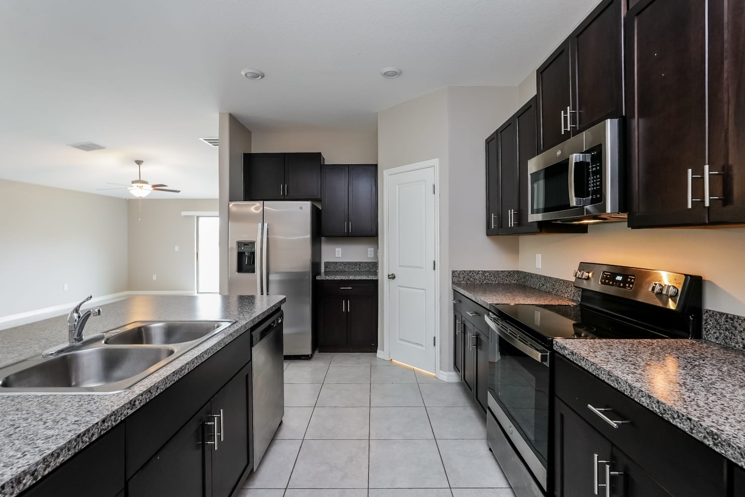 1457 Flower Dust Dr, Ruskin photo 6