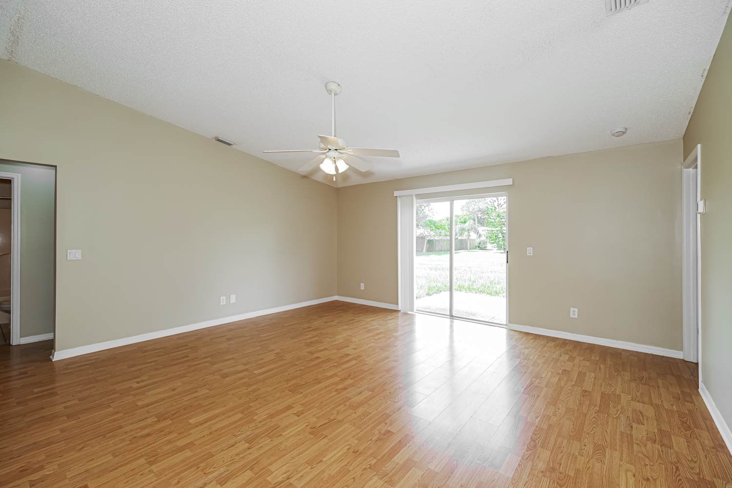 1460 Casa Rd, Melbourne photo 6