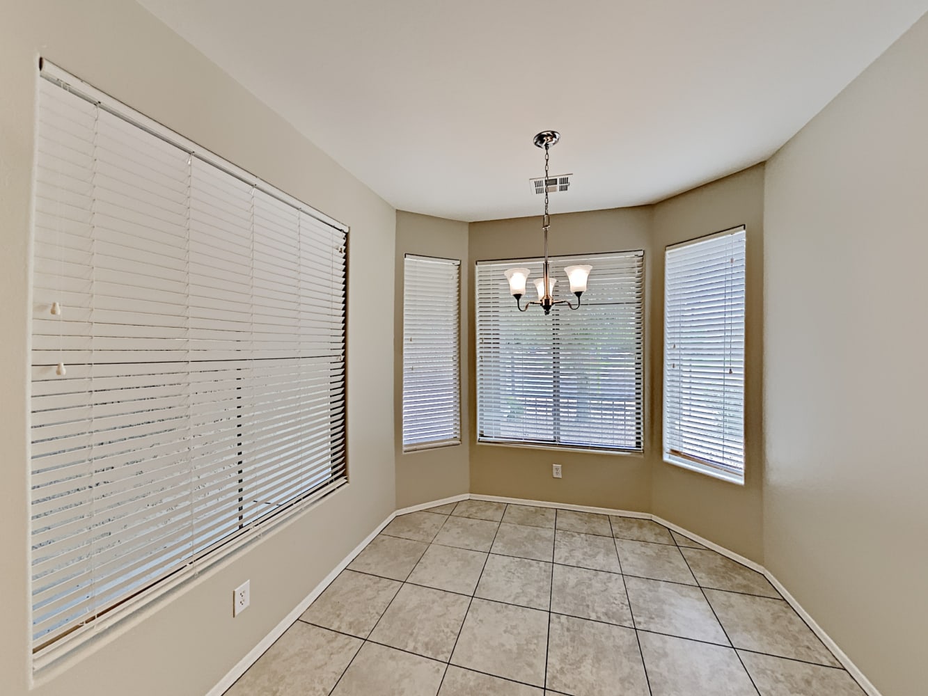 14670 N 174th Ln, Surprise photo 6