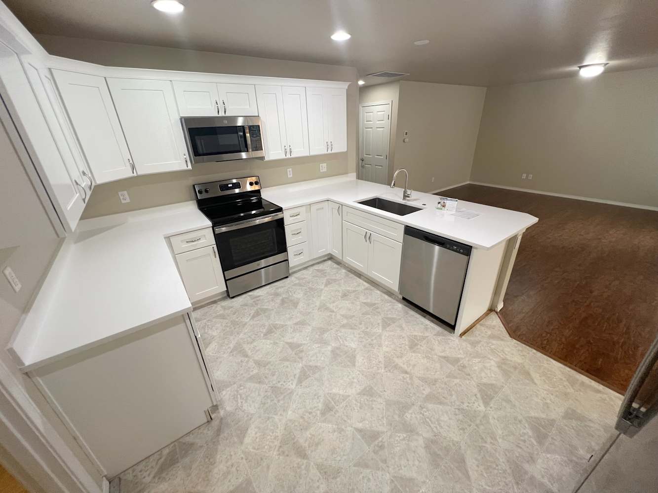 14688 Ravenwood Rd SE, Monroe photo 8