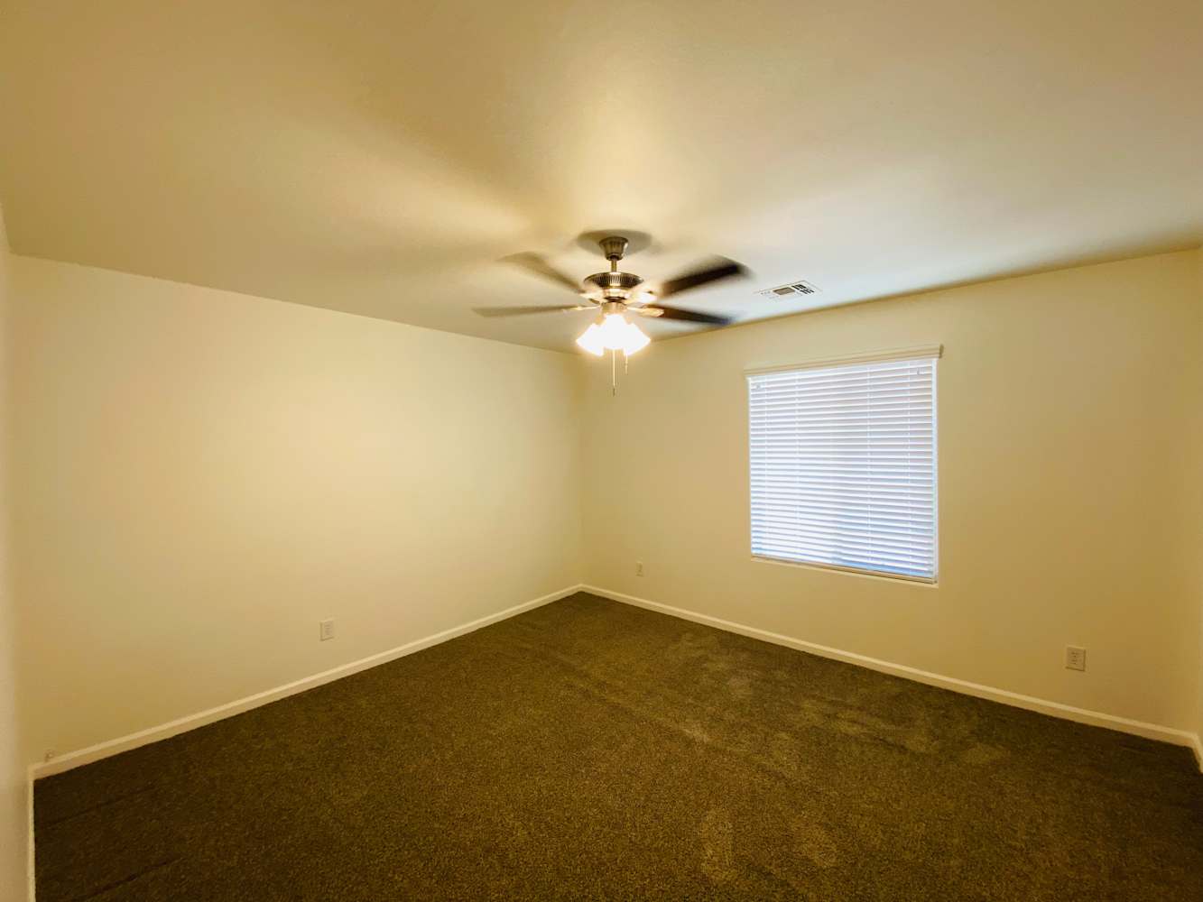 1477 S Sinova Ave, Gilbert photo 12