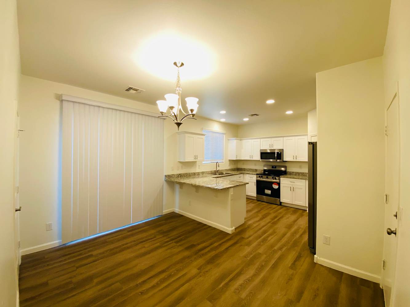 1477 S Sinova Ave, Gilbert photo 7