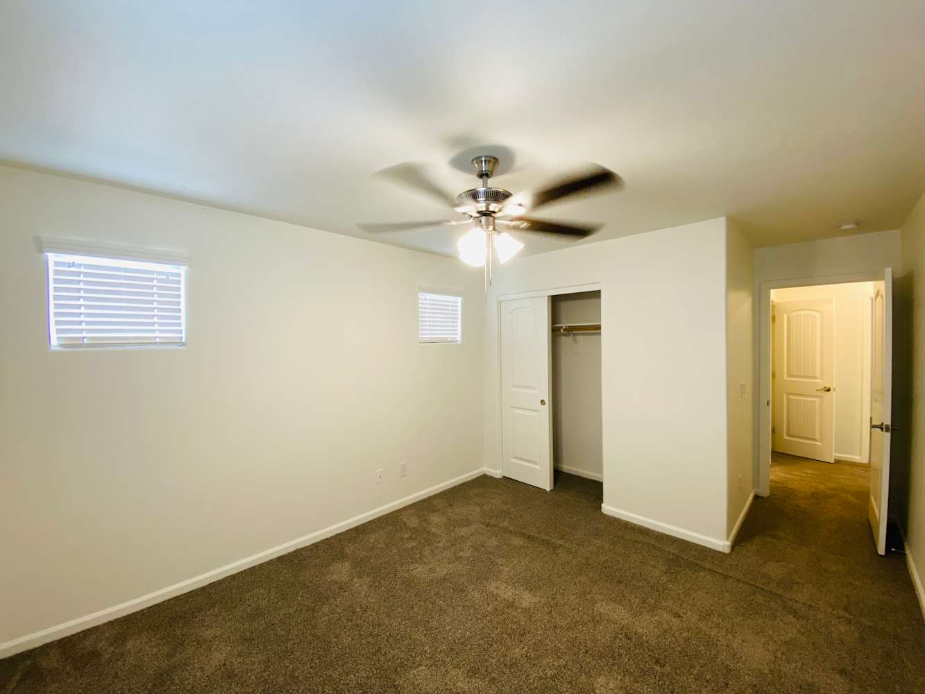 1477 S Sinova Ave, Gilbert photo 15