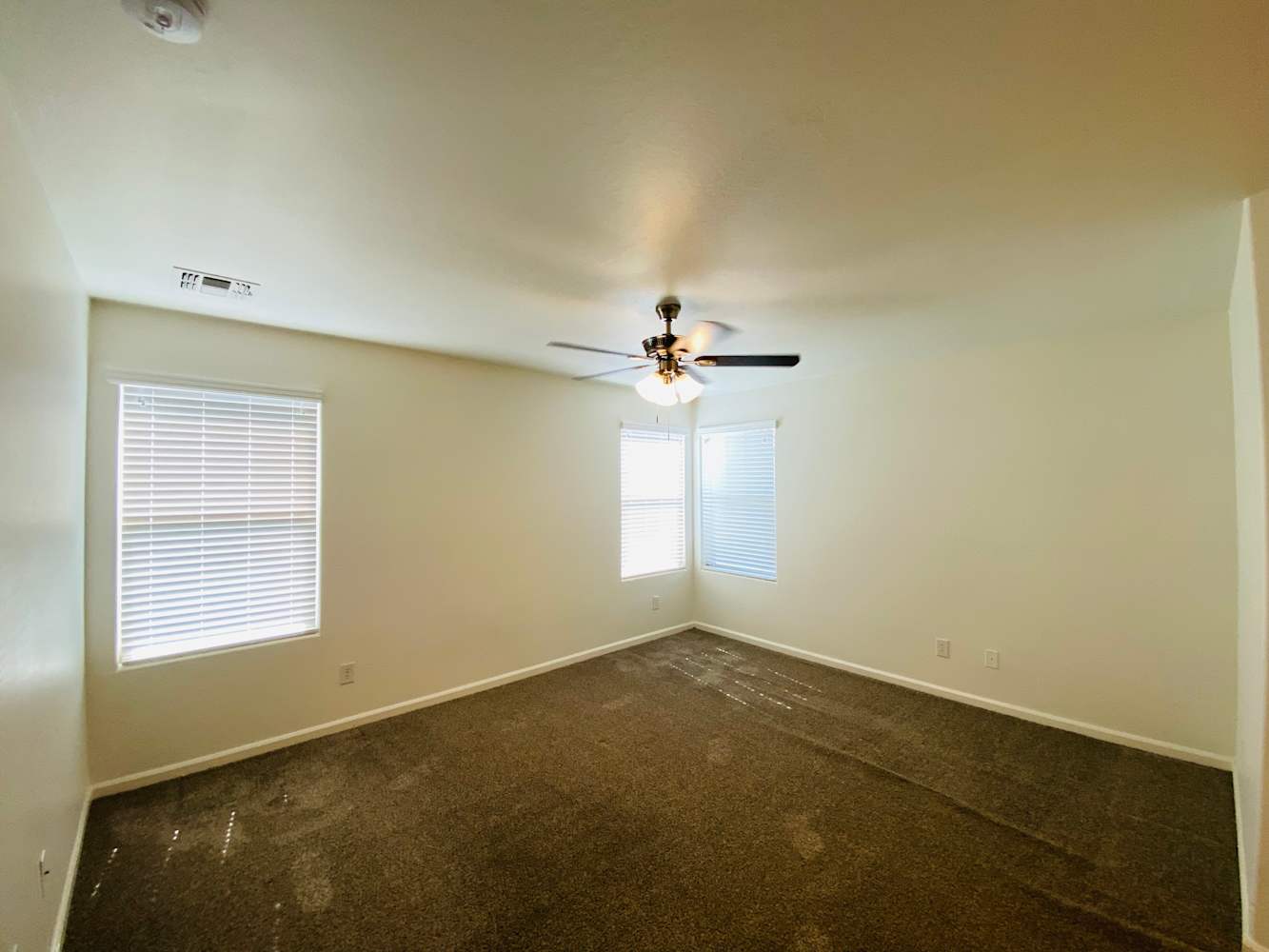 1477 S Sinova Ave, Gilbert photo 14