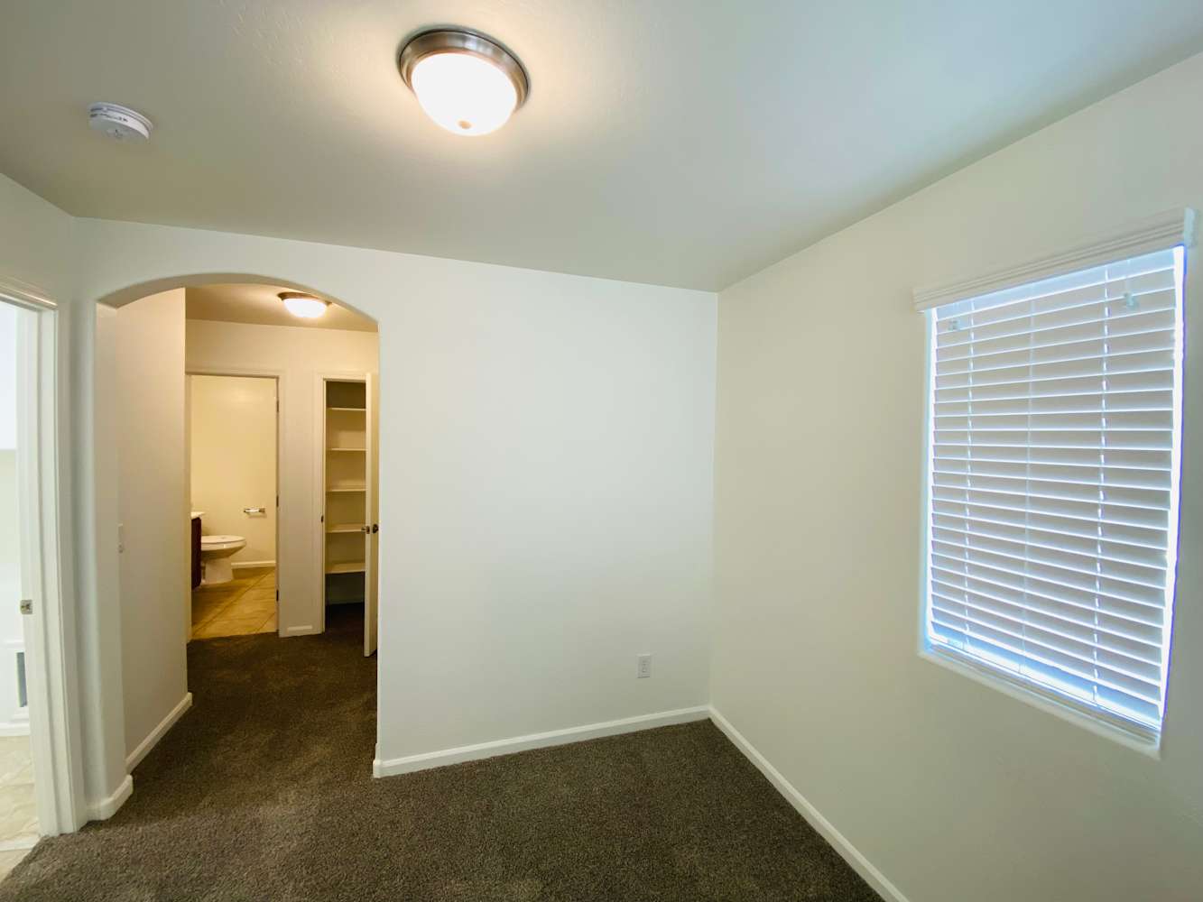1477 S Sinova Ave, Gilbert photo 16
