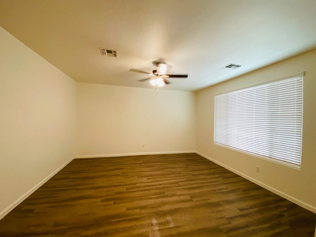 1477 S Sinova Ave, Gilbert photo 6