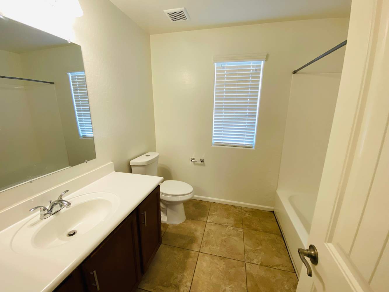 1477 S Sinova Ave, Gilbert photo 17