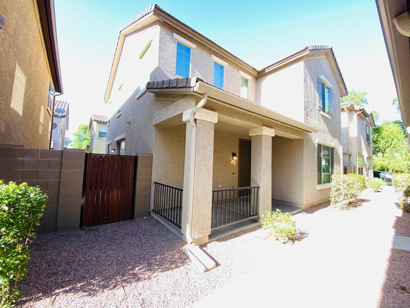 1477 S Sinova Ave, Gilbert photo 1