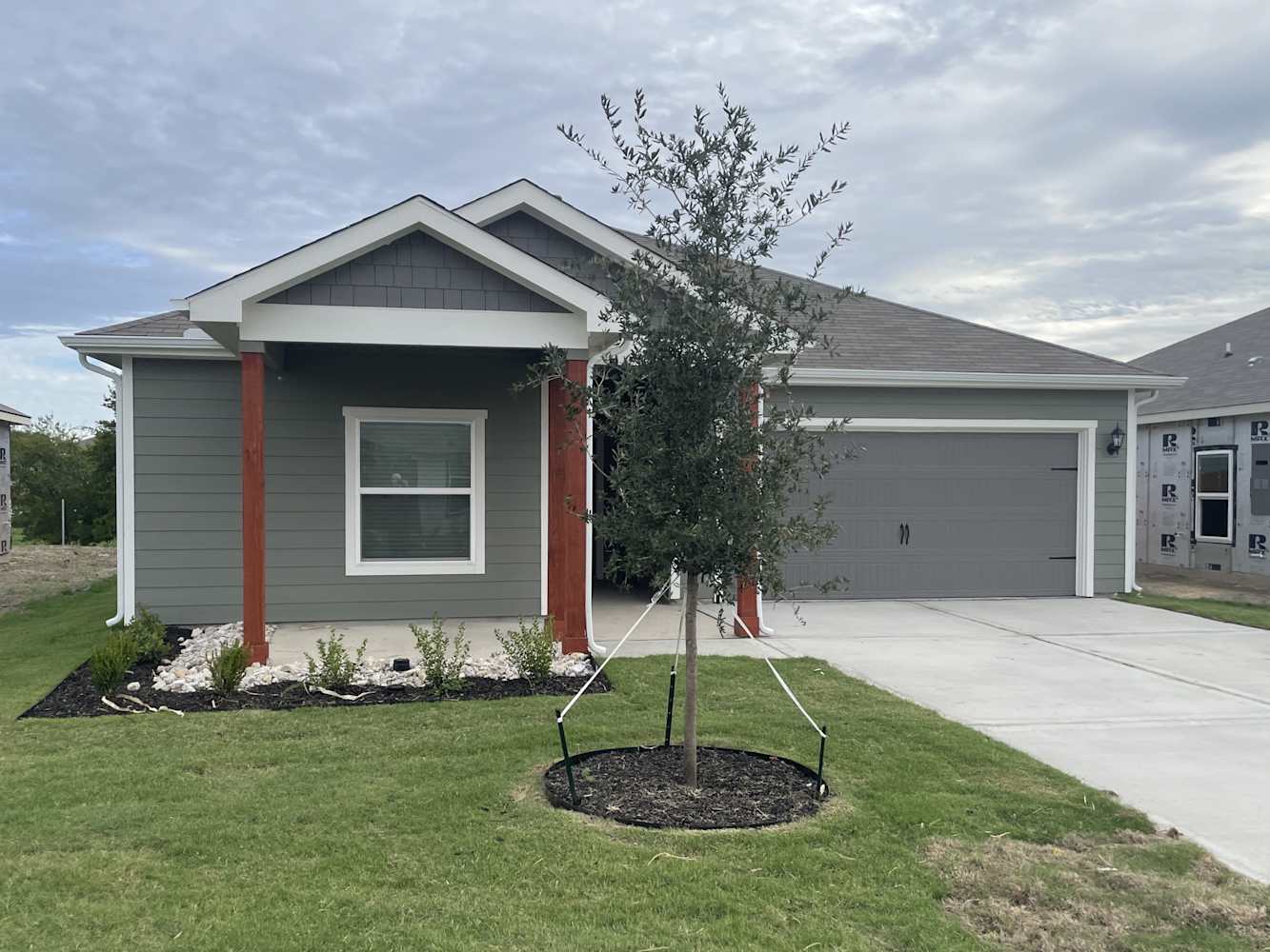 Front of 148 North Island Drive, Terrell, TX