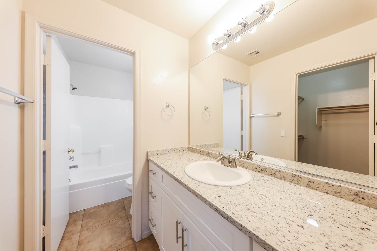 14807 W Acapulco Ln, Surprise photo 14