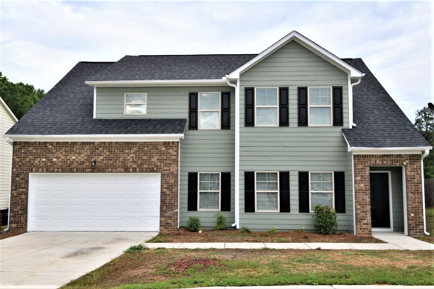 Front of 1482 Ewing Farm Dr, Loganville, GA