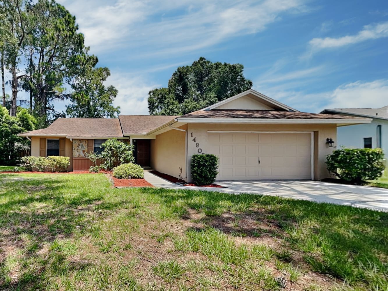 14906 Coldwater Ln, Tampa photo 1
