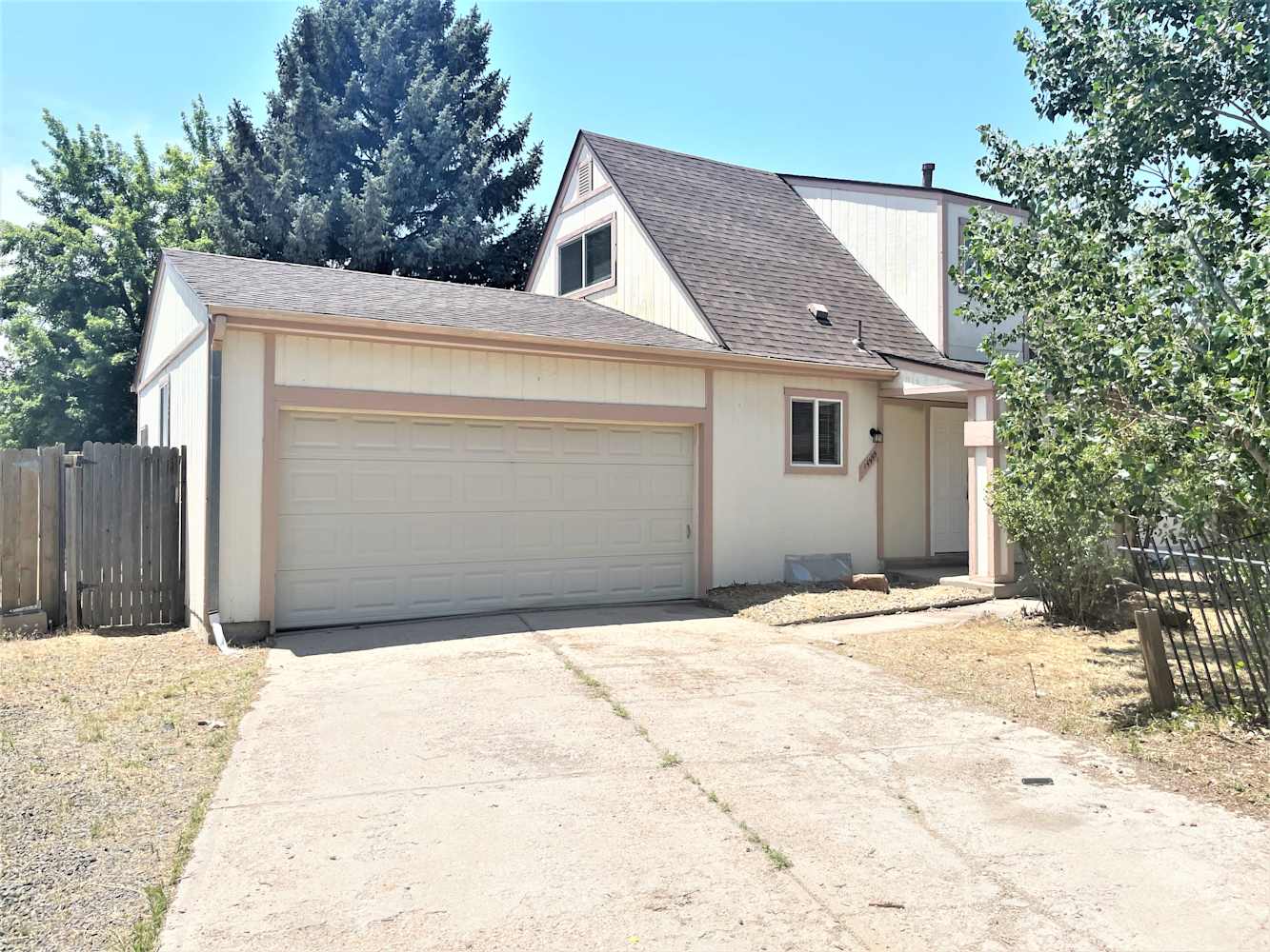 14995 E Stanford Dr, Aurora photo 1